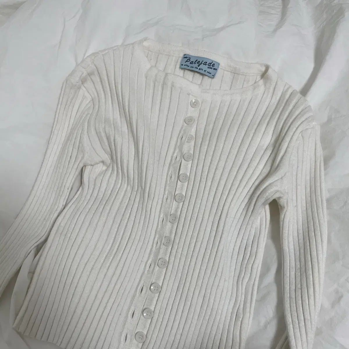 페일제이드 맥가디건 아이보리 Ribbed Button Cardi